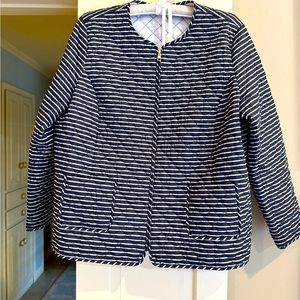 Sporty lightweight quilted jacket